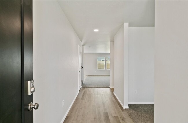 Building Photo - 12311 Noreen St