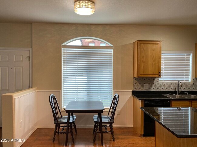 Foto del edificio - 17150 N 23rd St