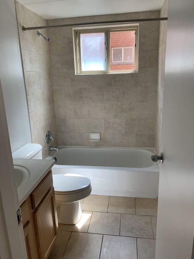 Foto del edificio - 551 Lowell Ave