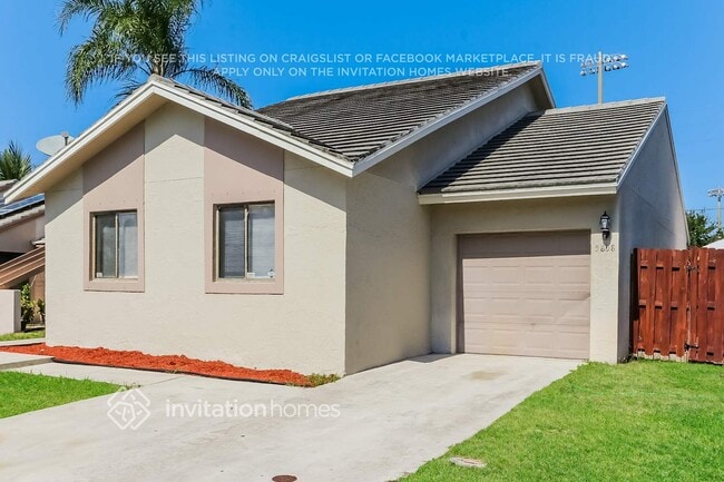 Building Photo - 5808 Strawberry Lakes Cir