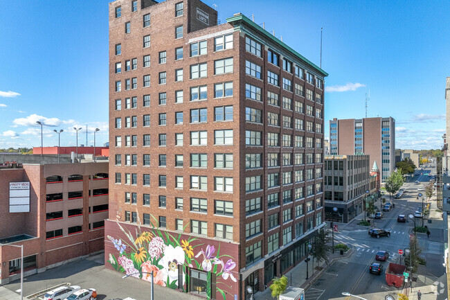 Primario - Burnham Lofts