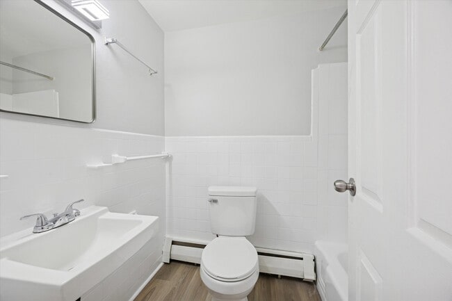 Building Photo - 7131 Marshall Rd