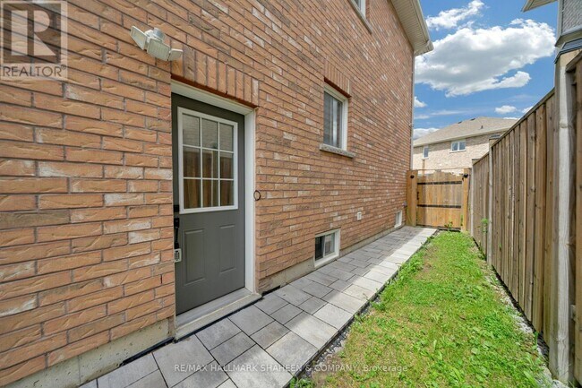 Building Photo - 353 Rannie Rd
