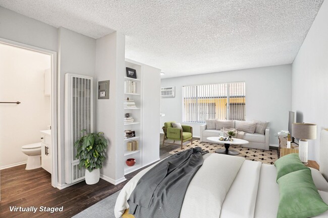 Interior Photo - 238 South Serrano Ave