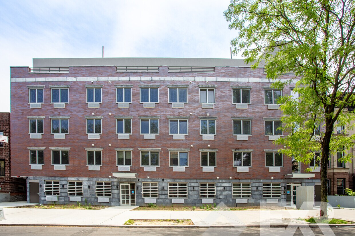 Primary Photo - 804 Jefferson Ave