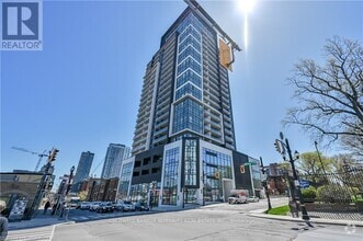 Building Photo - 15-1815 Queen St S
