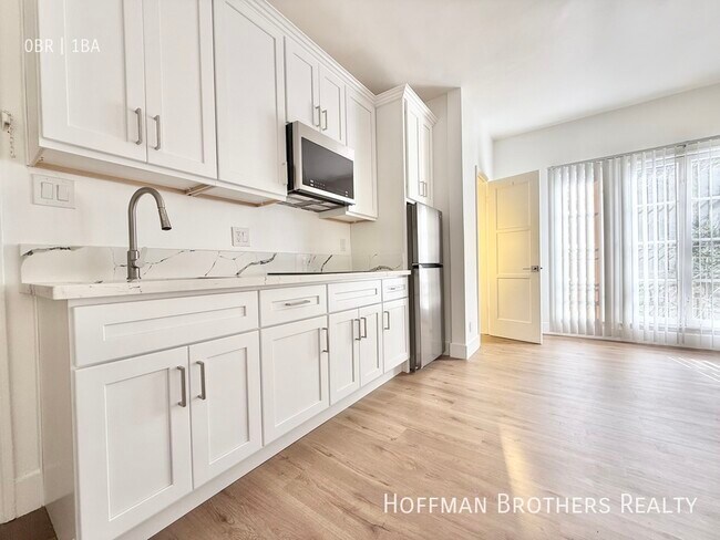 Foto del edificio - 4231 Leimert Blvd