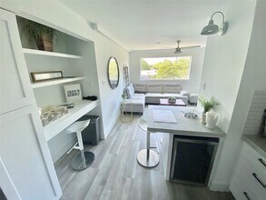 Building Photo - 412 Pacific St