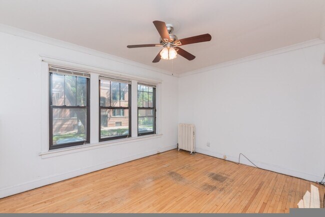 Foto del edificio - 2253 W Argyle St
