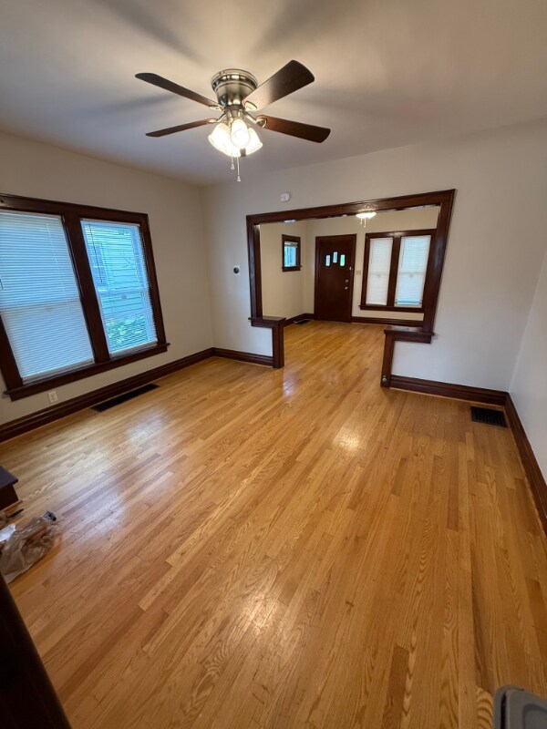 Foto del edificio - 250 E Tulane Rd