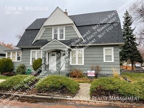 Building Photo - 1004 W Resseguie St