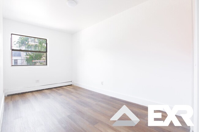 Building Photo - 11 Hunterfly Pl