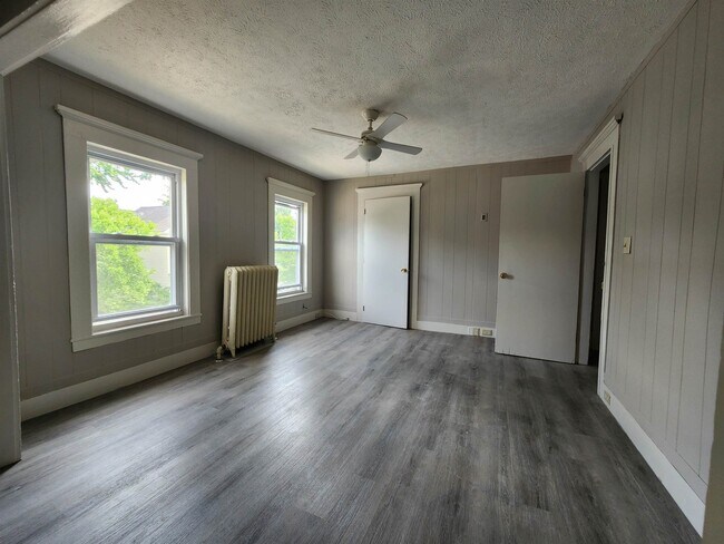 Building Photo - 96 Prospect St