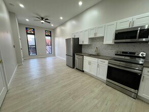 Building Photo - 2416 N Charles St