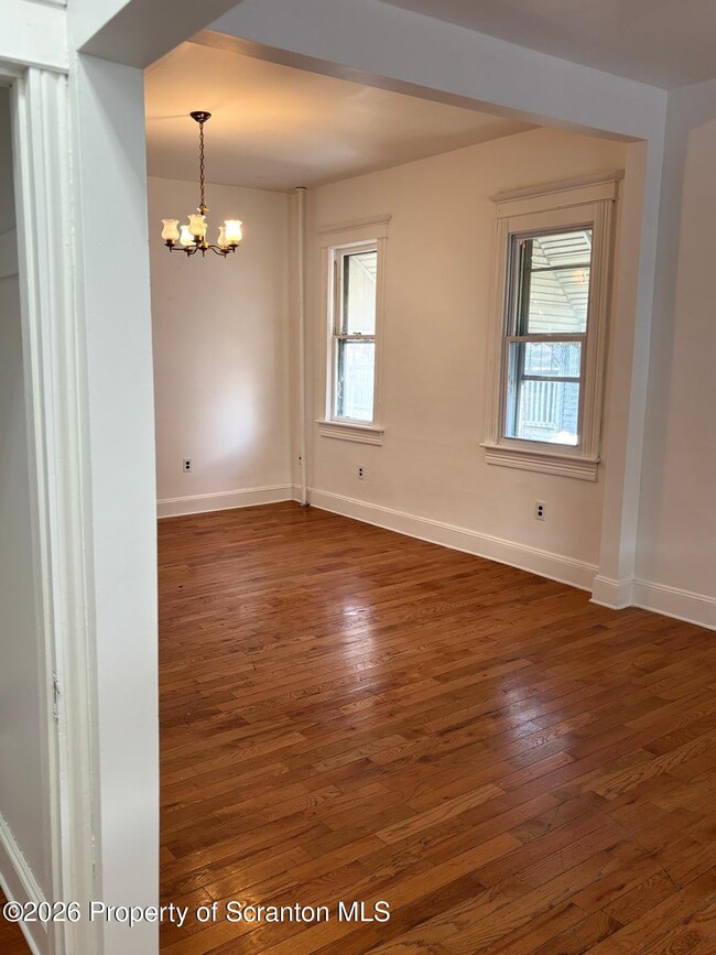 Foto del edificio - 719 Hemlock St