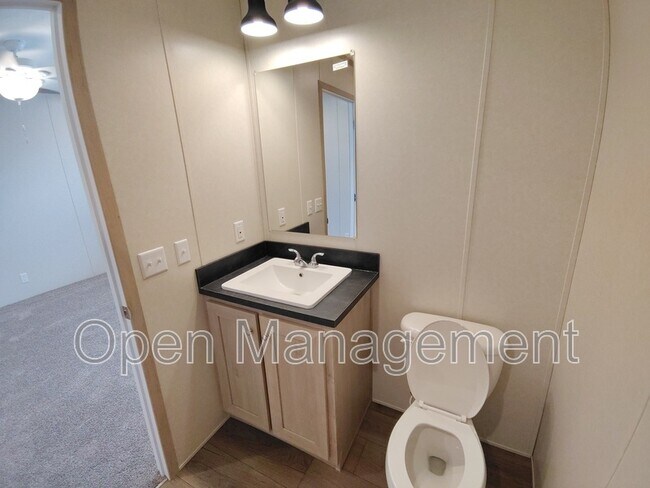 Foto del edificio - 24 Erin Ln