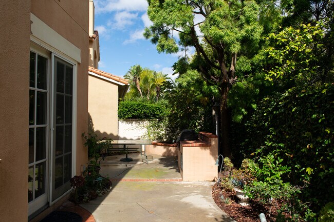 Foto del edificio - 1148 Corte Riviera