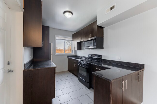 Foto del edificio - 7628 S Drexel Ave