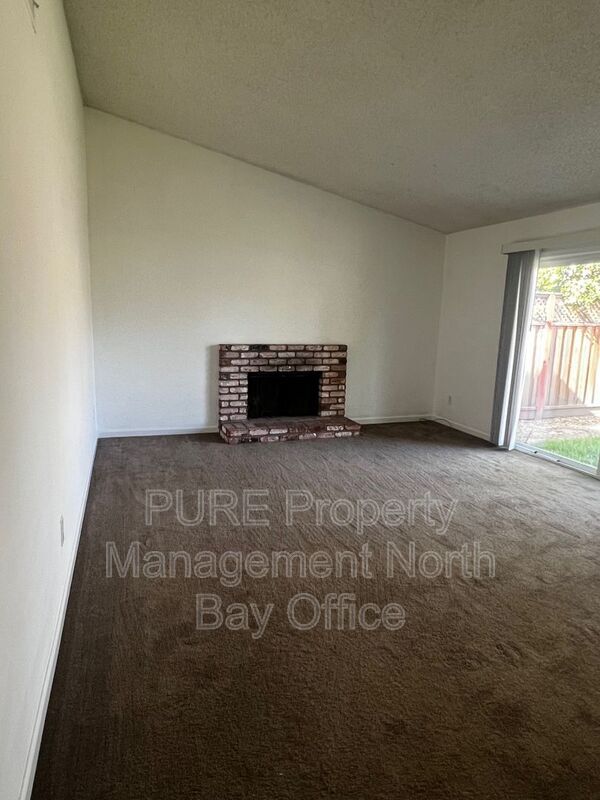 Building Photo - 1130 Emily Ave