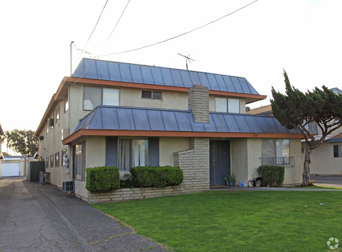 Building Photo - 6502-6512 King Ave
