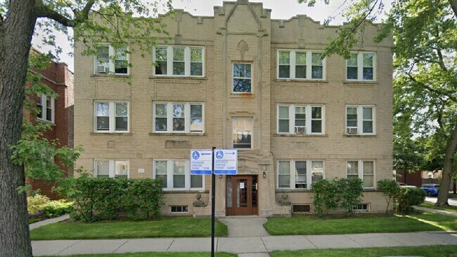 Building Photo - 5658 N Artesian Ave