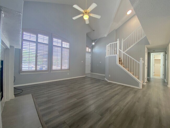 Building Photo - East El Paso 3 bed Refrig A/C with Loft