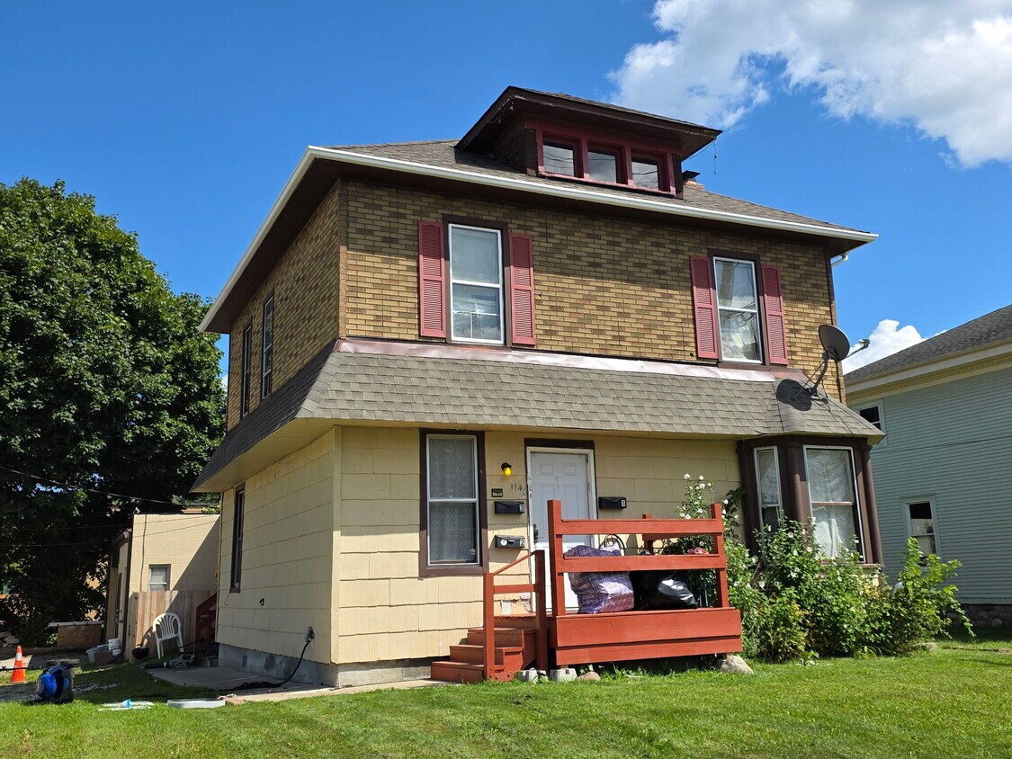Foto principal - 114 N Park St