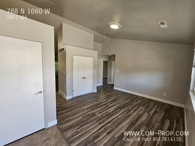 Building Photo - Newly Remodeled 2 Bed/1 Bath Condo In Orem...