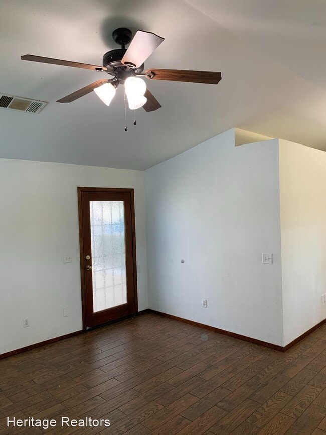 Building Photo - 4 br, 3 bath House - 232 Somerset Dr