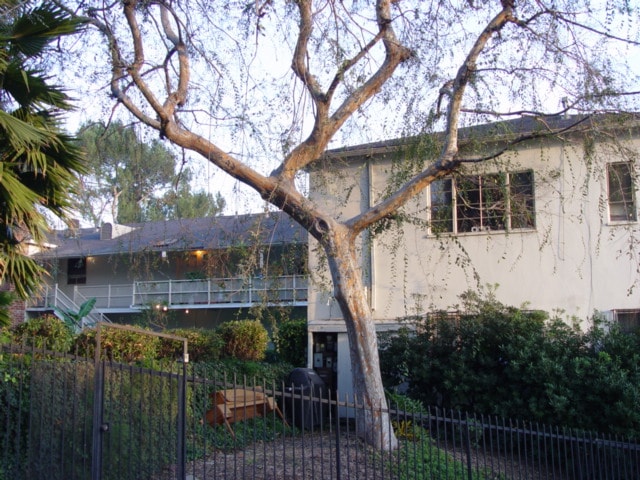 Building Photo - 2254 N Cahuenga Blvd