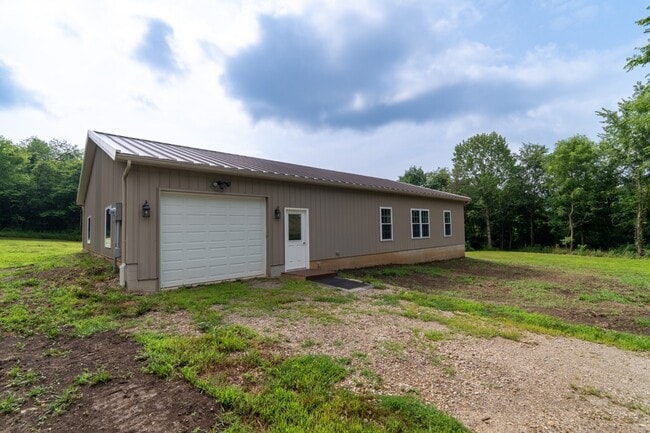 Building Photo - 7795 Loches Rd