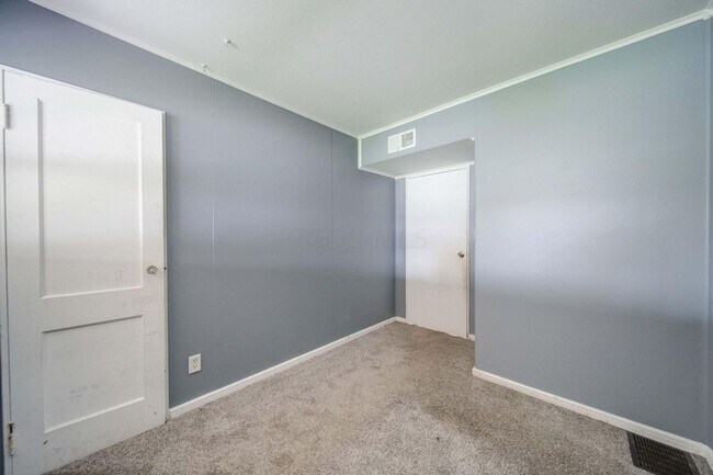 Foto del edificio - Affordable 3-Bedroom Home with Covered Pat...