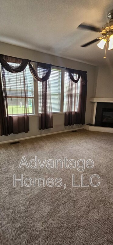 Foto del edificio - 7619 McCoy St