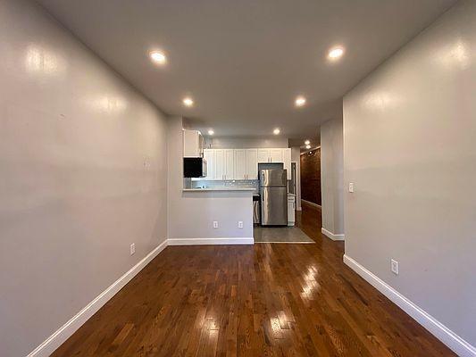 Foto principal - 3 bedroom in NEW YORK NY 10032