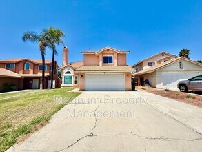 Building Photo - 39739 Creative Dr