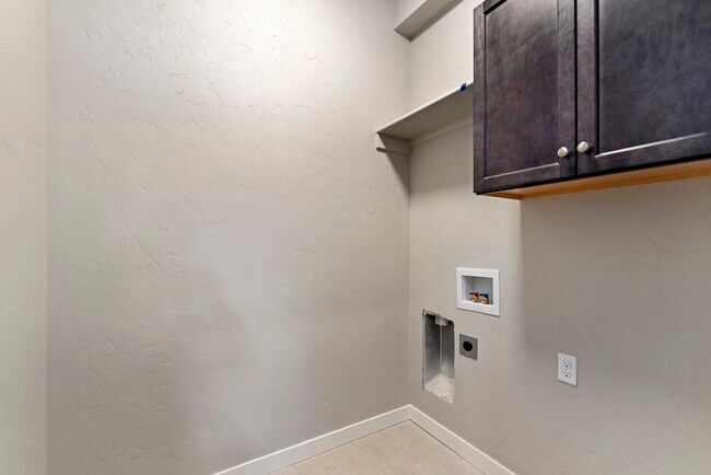 Foto del edificio - 6330 W Tierra Ln