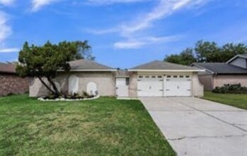 Building Photo - 13330 Cologne Dr