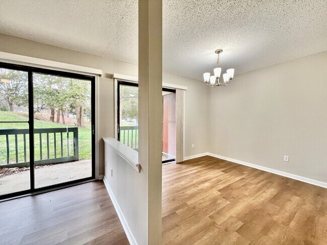 Building Photo - 11084 Harrowfield Rd