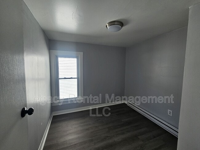 Foto del edificio - 303 Gardner St