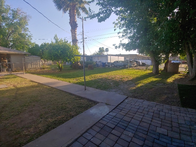 Photo - 242 S Olive Apartment