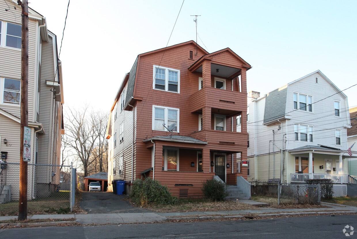Foto principal - 679 Garden St