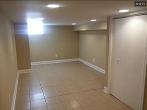 Building Photo - 1114 Sterrett St