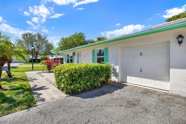 Foto del edificio - 3207 40th Ln S