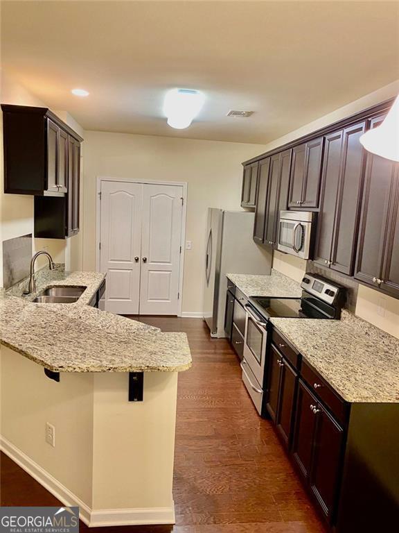 Foto del edificio - 166 Granite Way