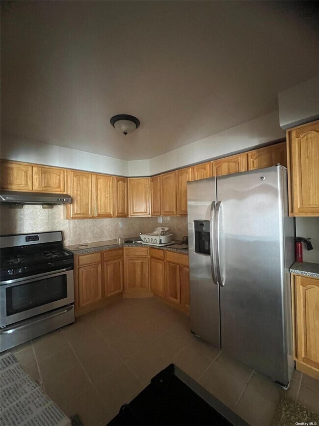 Foto del edificio - 101-27 103rd St