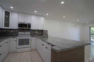 Building Photo - 7845 Camino Real
