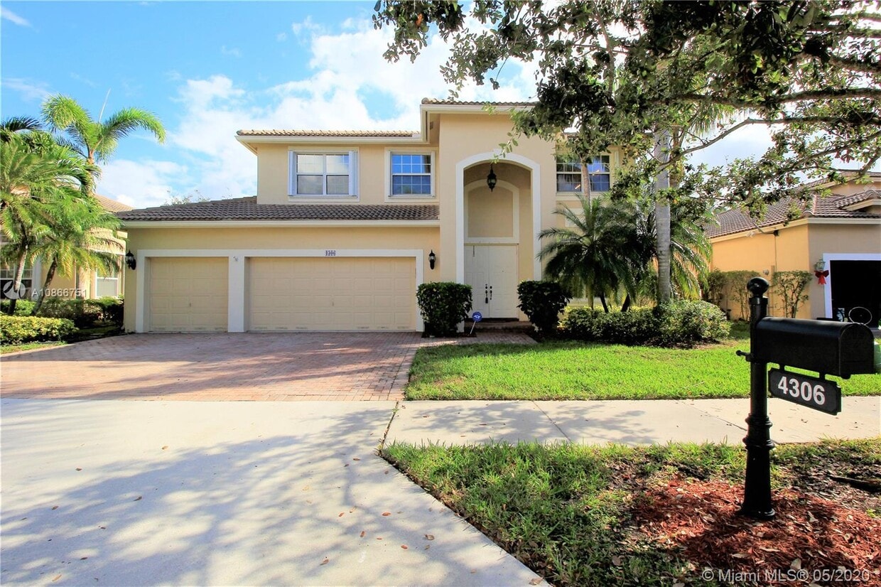 4306 Diamond Row, Weston, FL 33331 House Rental in Weston, FL