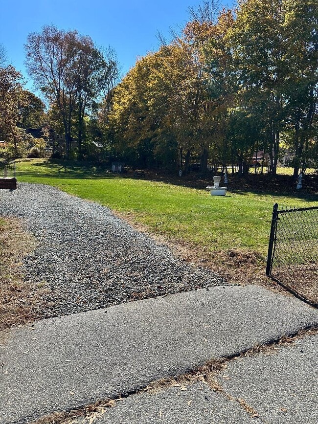 Building Photo - 79 S B St