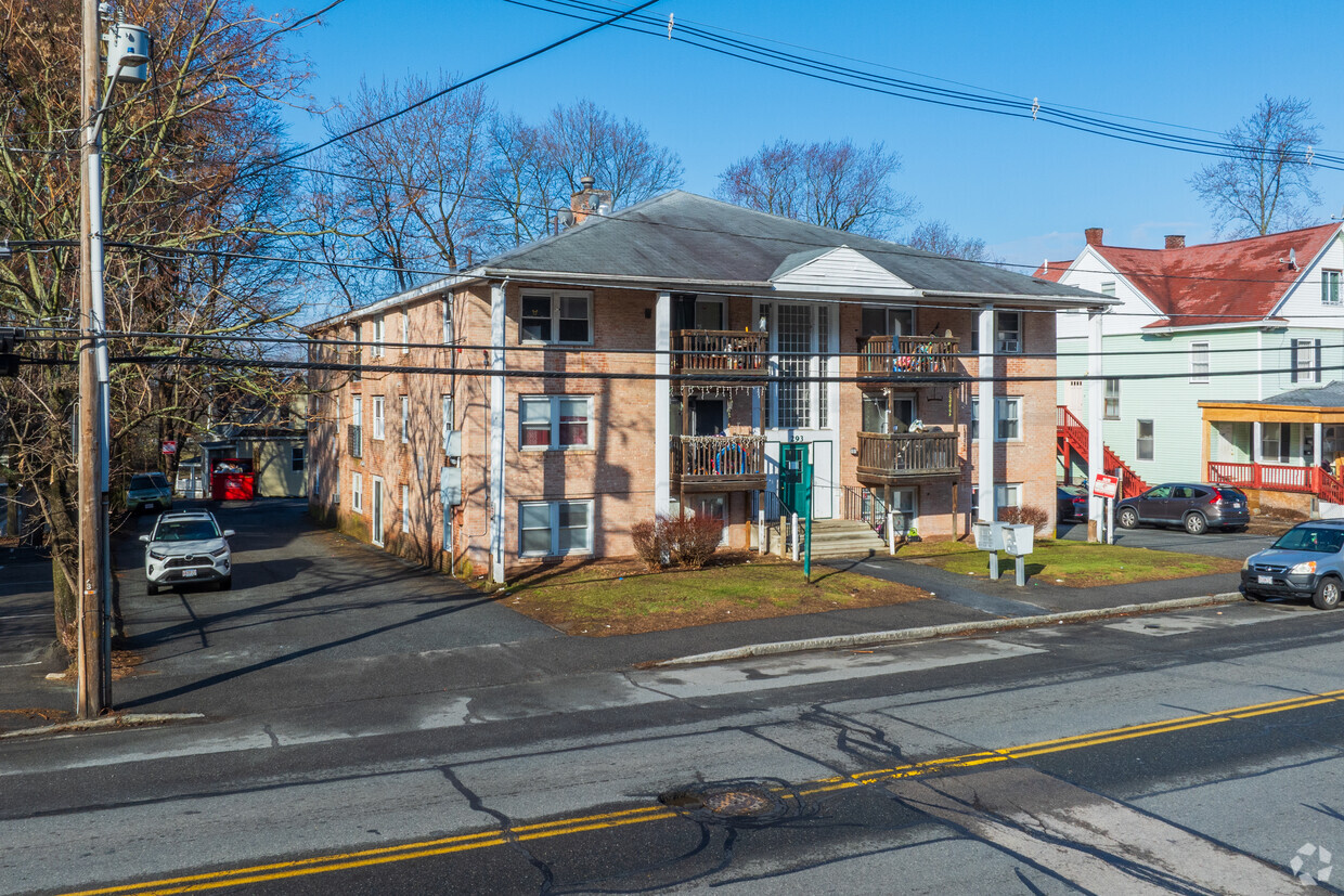 693 Nesmith St - 293 Nesmith St