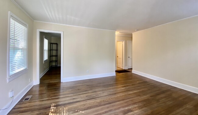 Building Photo - 1115 Onslow St